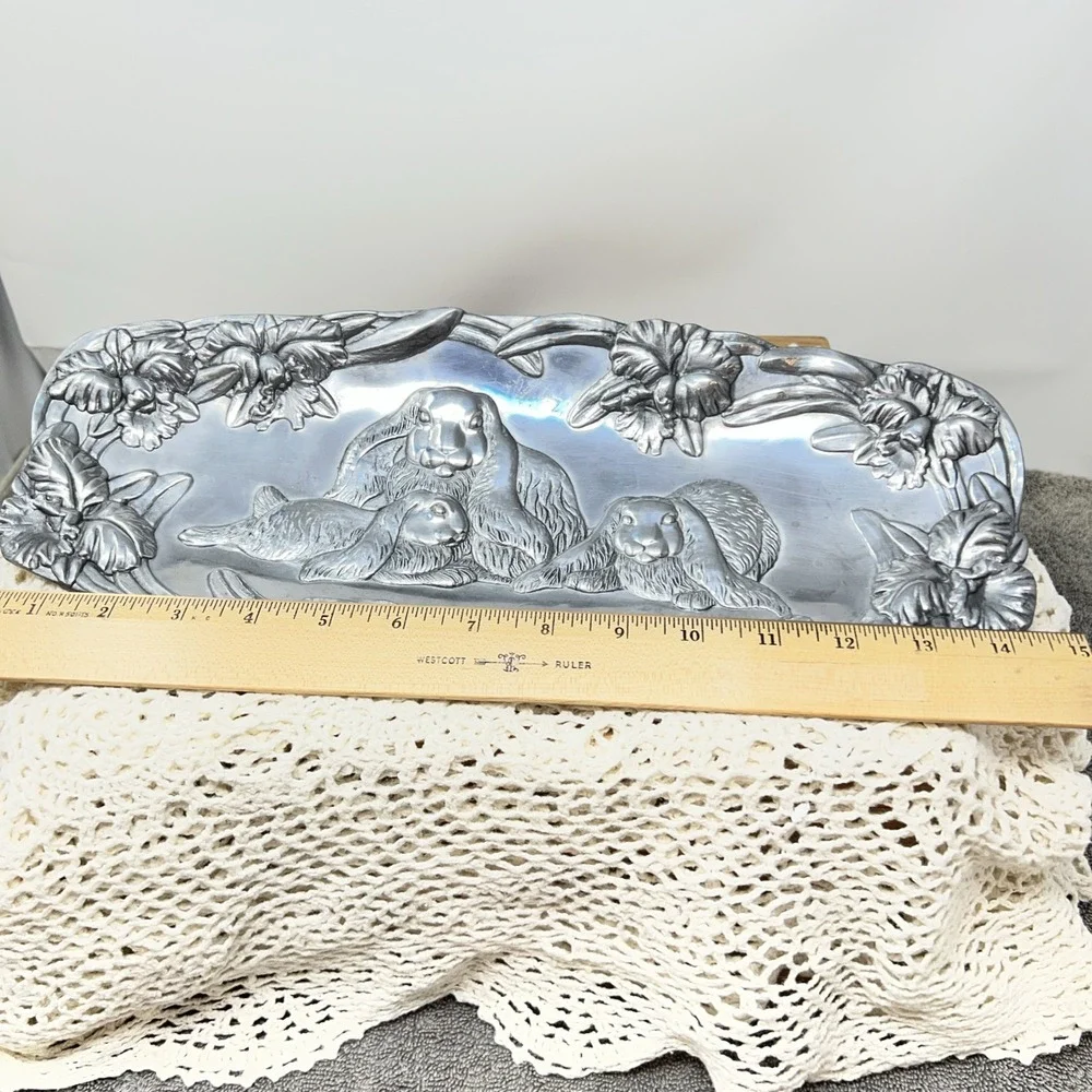 Arthur Court Signed Aluminum 1994 Easter Bunny Rabbit Serving Tray Vintage